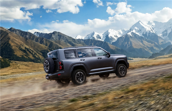 车身升高、中控屏加大！二代哈弗H9 2026款上市：17.49万起