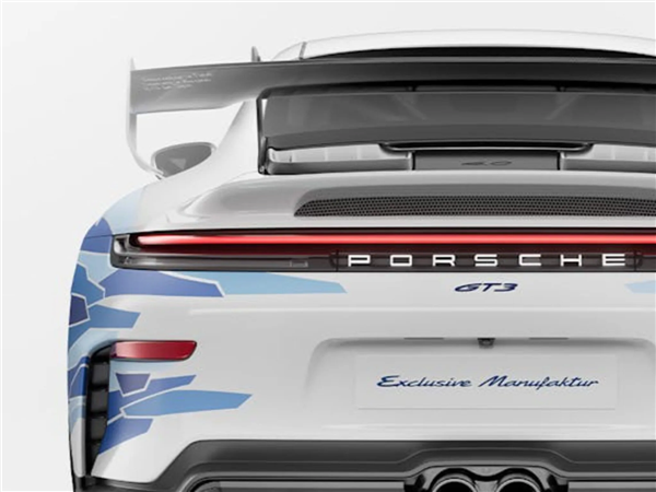 限量30台专供日本市场 保时捷推出911 GT3匠人版：独特渐变纹理