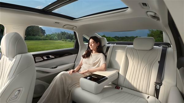 比亚迪秦L最强敌手 吉利银河星耀7预售:11.28万起