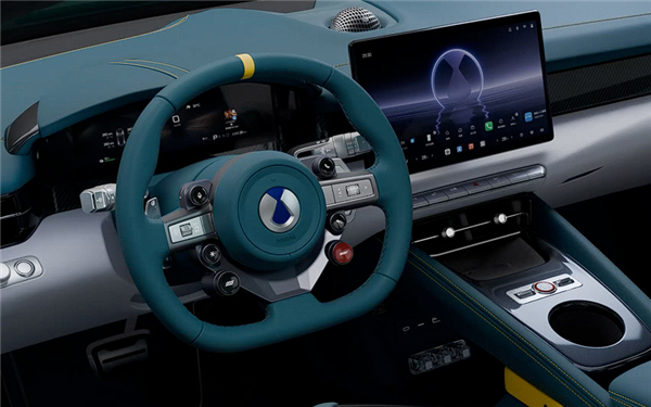 三电机超1000马力、零百2秒内！腾势Z软顶敞篷超跑官图发布