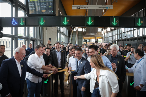 盘活6年烂尾工程跑出中国速度！比亚迪海外首条云轨落地巴西