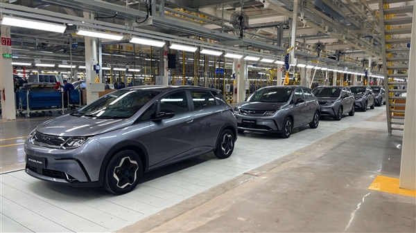 特朗普亲手把中国电车送到了新高度