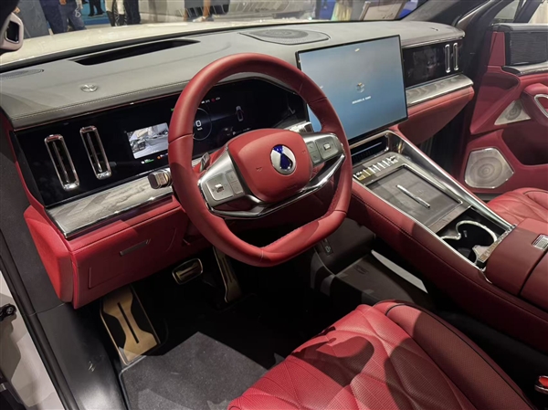 9分钟充饱 零下30度也不慌！腾势N9闪充版亮相北京车展 这旗舰SUV有点东西