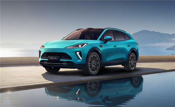 4.8米中型插混SUV杀入13万级!奇瑞风云T9L上市3小时订单破15658台