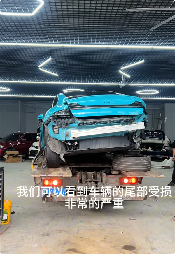 全网第一个跑30万公里的小米SU7撞了 车主安全无恙