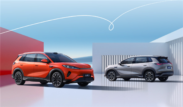 满油满电可跑2105km！2026款比亚迪海狮05上市：9.79万起