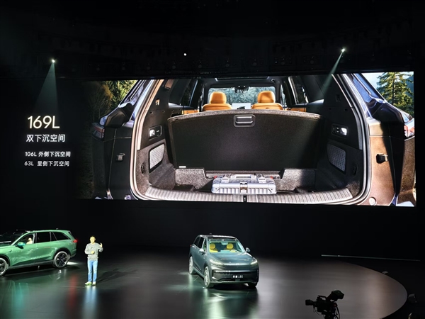 中国市场最能装的大五座SUV！乐道L80后排放倒储物空间2600L