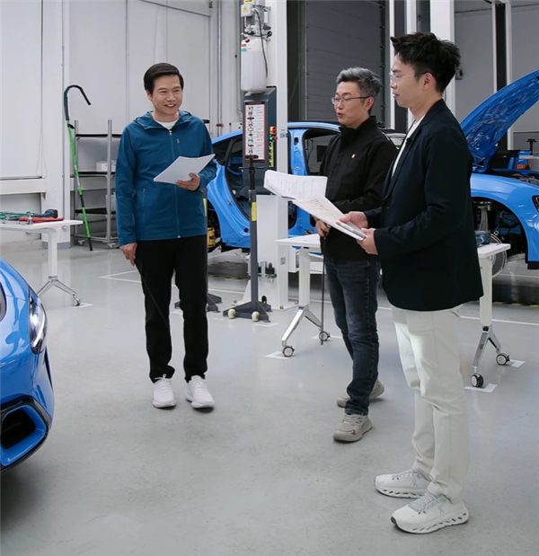 三个半小时把新SU7拆成零部件！雷军直播内容全汇总