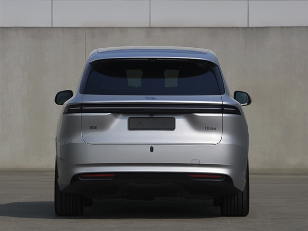 全新理想L8申报:可选双色车身、变身大五座