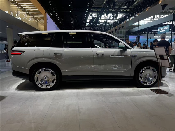 9分钟充饱 零下30度也不慌！腾势N9闪充版亮相北京车展 这旗舰SUV有点东西