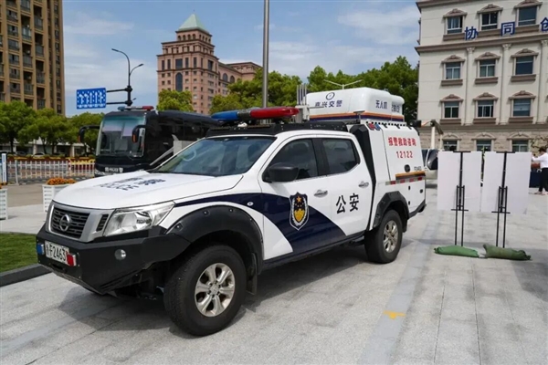 智能警用无人车问世：高速公路自动巡逻 主动发现异常