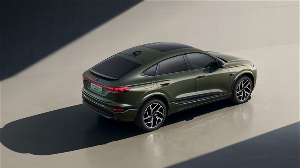 价格大幅下调拼了！新款奥迪Q6L e-tron家族上市：限时26.98万起