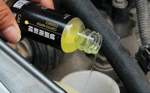 镀膜雨刷精使用方法是什么