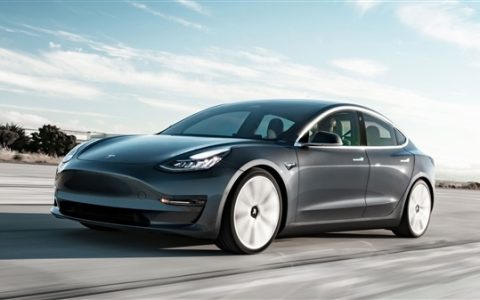 倒车影响延迟超2秒 特斯拉在美召回超21万辆汽车