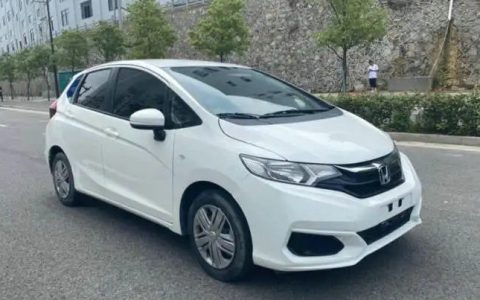 飞度2020款自动挡落地多少钱
