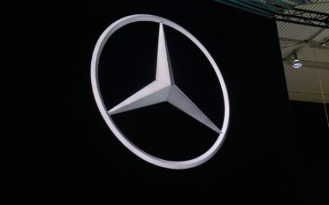 告别纯电专属 奔驰称未来燃油、纯电新车将回归同平台