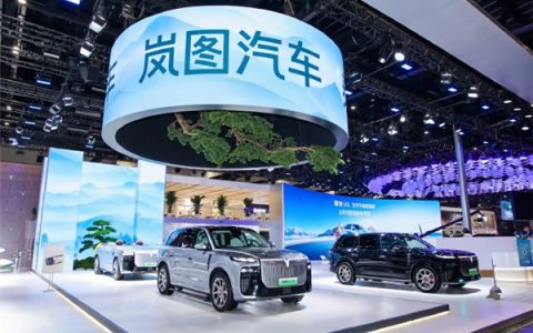 岚图卢放谈车展现状：传统豪华搬经典老车卖情怀 中国新能源则靠持续创新