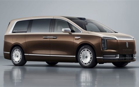 中国豪车天花板！尊界首款MPV V800申报：尺寸国内最大