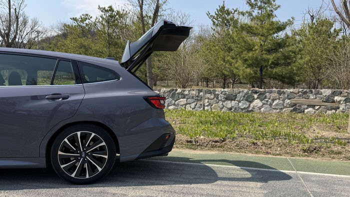 姿态实用我都要  试驾2026款 斯巴鲁WRX Wagon