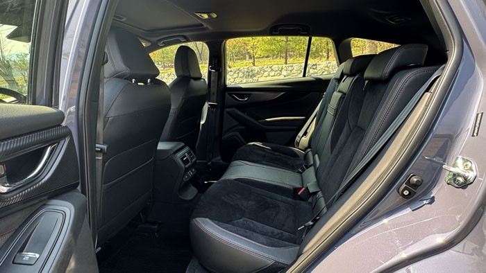 姿态实用我都要  试驾2026款 斯巴鲁WRX Wagon
