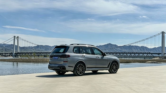 运动与奢华 宝马X7 xDrive40i  尊享型M运动套装7座
