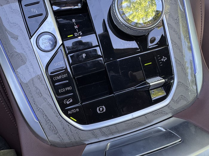 运动与奢华 宝马X7 xDrive40i  尊享型M运动套装7座