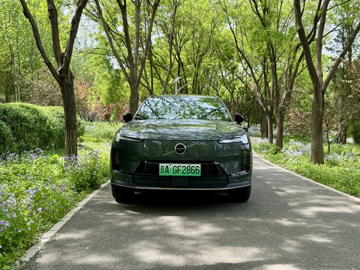 轻松续航1200公里 沃尔沃XC70 四驱长续航Ultra