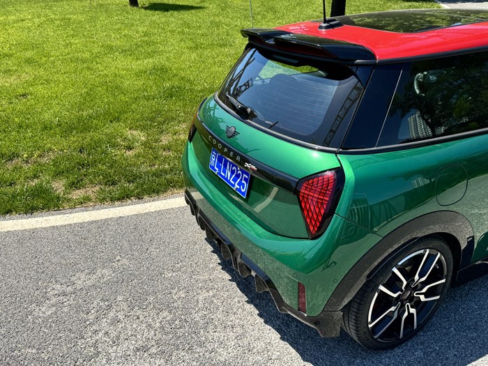 情绪价值拉满 MINI JCW 评测