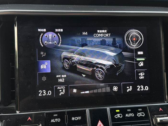 傲视群雄 试驾雷克萨斯LX700h OVERTRAIL领境版
