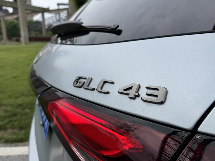 性能与雅致 试驾奔驰 AMG GLC 43 4MATIC