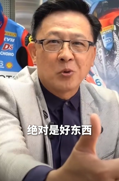 张雪机车拿下年度第六冠!香港议员何君尧入手一辆:称将推荐给香港警队