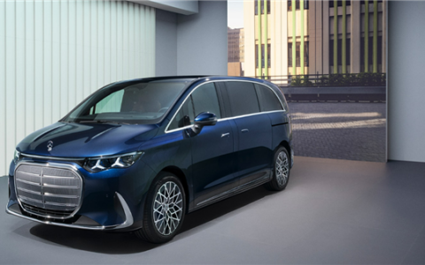 奔驰首款豪华电动MPV VLE发布：起售价54.4万起