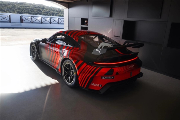 保时捷911 GT4 R全球首发：首次将911系列引入GT4客户赛车