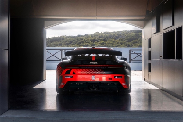 保时捷911 GT4 R全球首发：首次将911系列引入GT4客户赛车