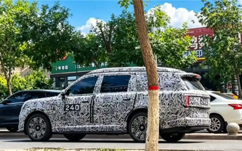 露营党狂喜！小米寻天SUV双车谍照曝光：大号车型配升降车顶