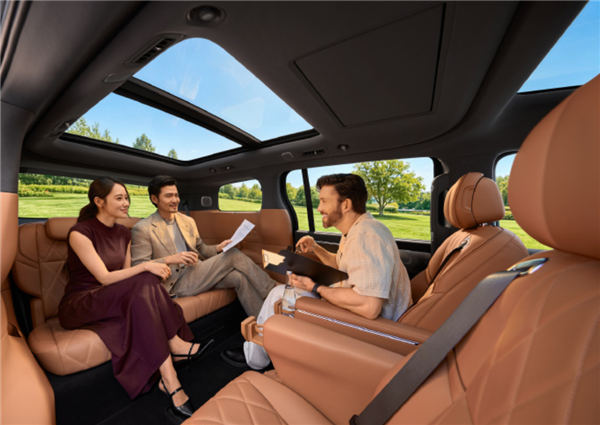 24.98万元起！零跑首款旗舰MPV D99正式上市：增程/纯电双动力