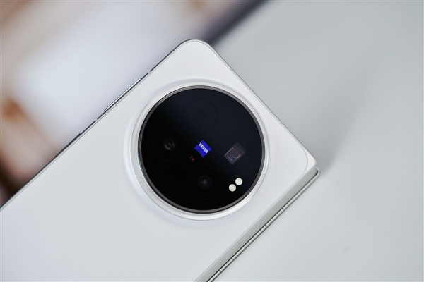 蓝厂最强折叠屏！vivo X Fold 6图赏