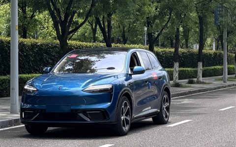 问界M6 EV后驱入门版实车曝光：舱内激光视觉方案、或24.98万起售