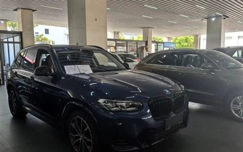 奔驰14万、奥迪17万！二手豪车跌至白菜价 车商哭诉卖一辆亏一辆