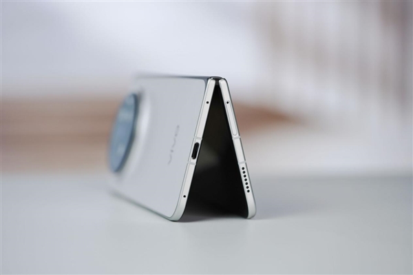 蓝厂最强折叠屏！vivo X Fold 6图赏