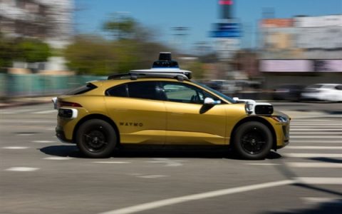 自动驾驶挡消防车、撞9岁女童！美国才发话整改 国内法规就已落地