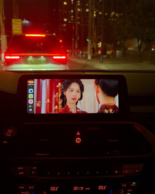 CarPlay要爆改燃油车：一部iPhone让老车变身智能电车