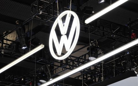 还要再裁5万人！大众汽车累计裁员多达10万 CEO：要赢中国现在裁得不够