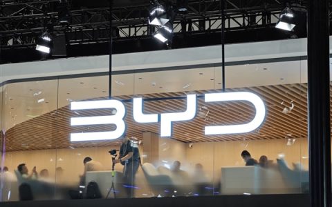 比亚迪海外大整合！王朝海洋合并、腾势方程豹联手