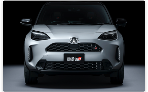 花十万买三缸丰田 SUV，网友吵翻：省油耐造和抖动该怎么选？